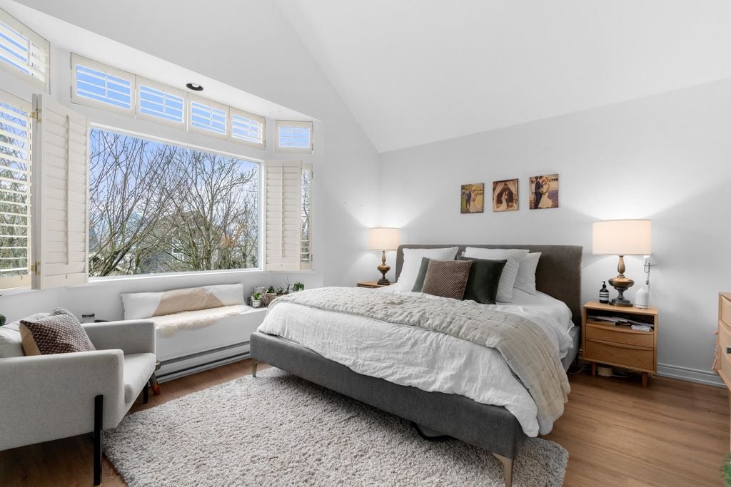 316 W 11th Ave