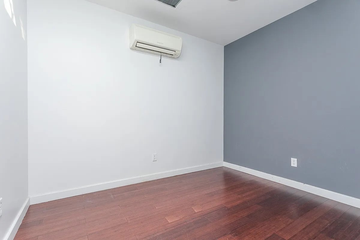 286 Stanhope Street 2F