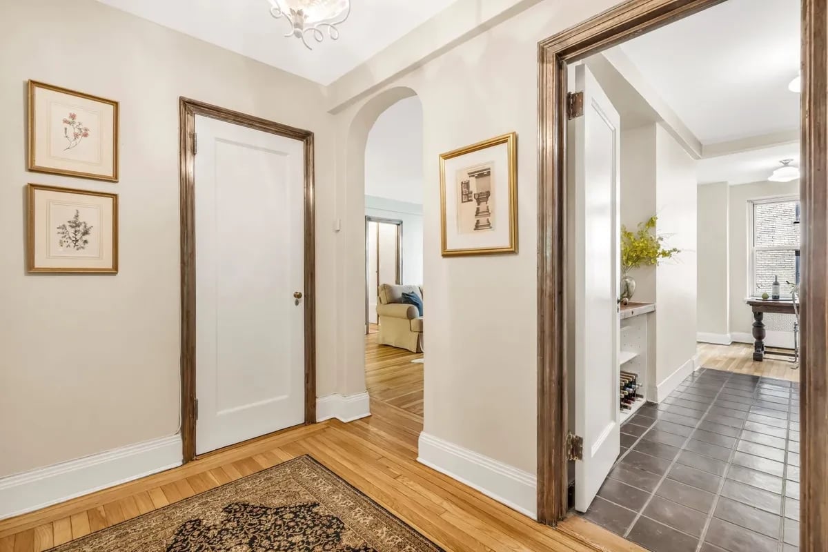 433 East 51st Street Apt 2F