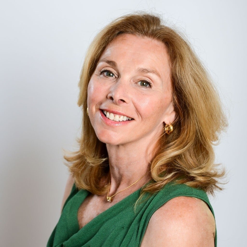 Laura P. Dunlap Beach Haven Gardens, NJ Real Estate Agent Headshot