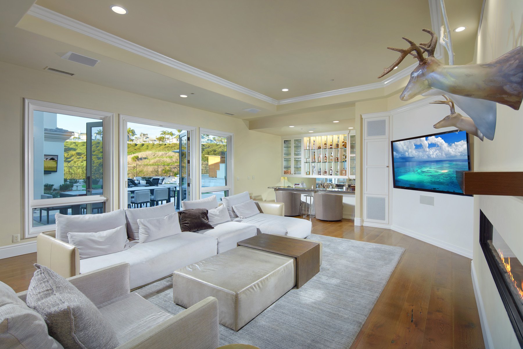 1 Elk Grove Ln