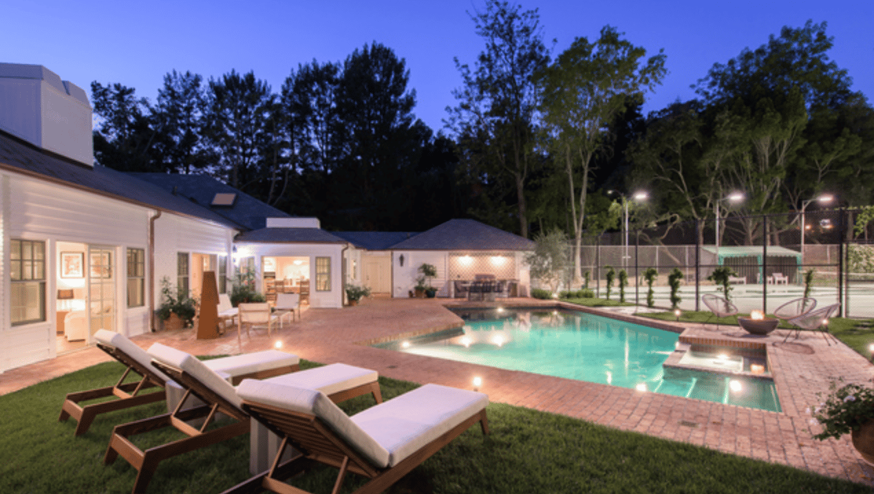 Traditional tennis court estate