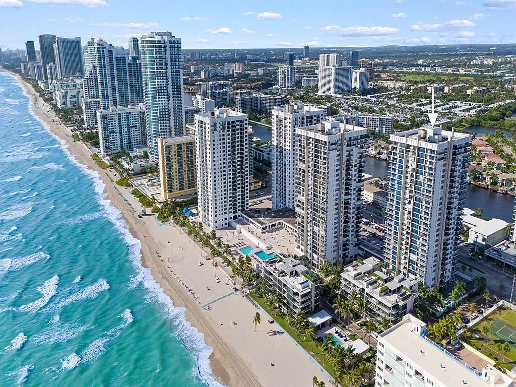 2101 S Ocean Drive 801