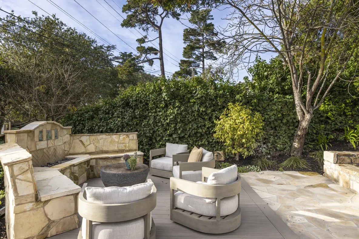 Lavender Oaks