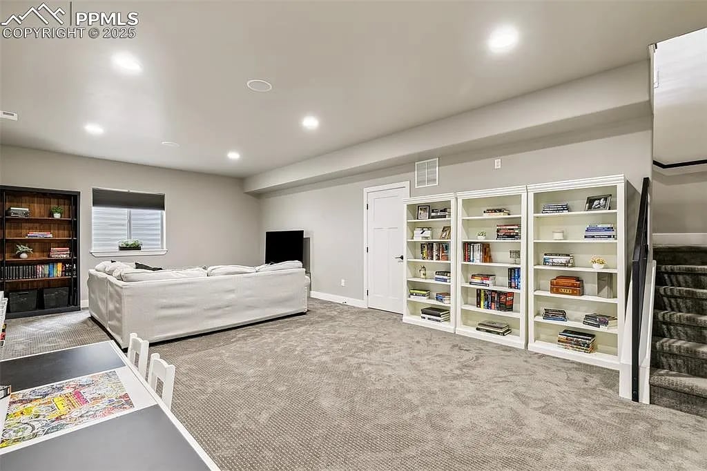 6792 David Anthony Ct