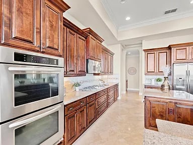 2280 Hidden Hills Ln