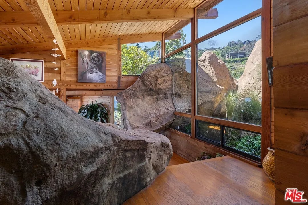 Rustic Malibu Mid Century, Architect Doug Rucker