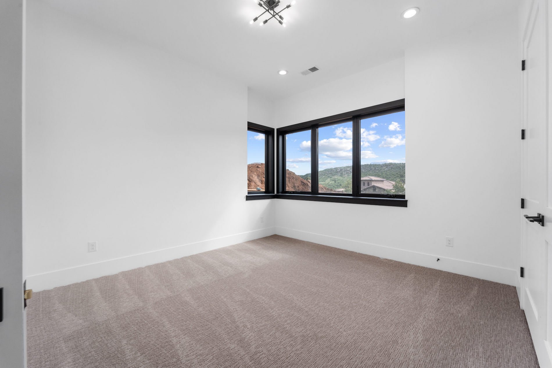 8077 Raphael Lane