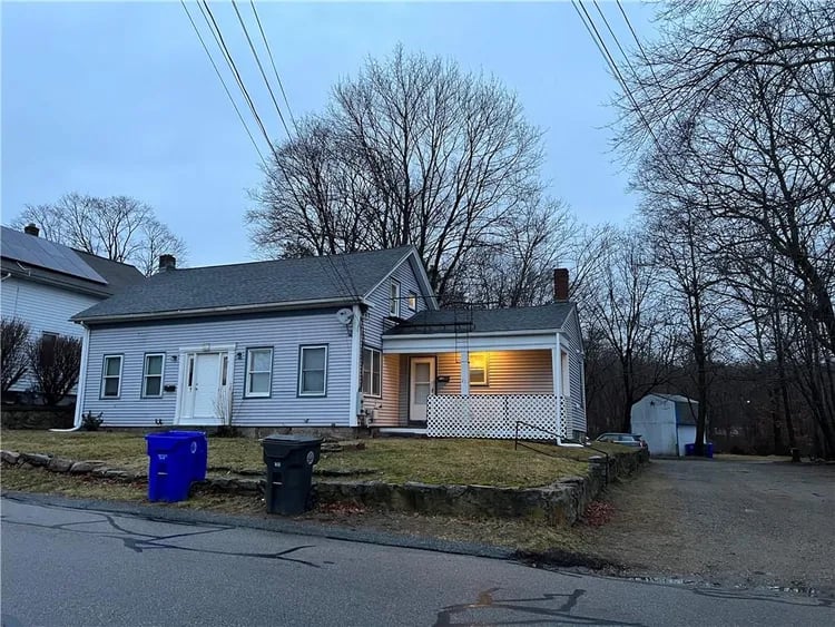 21 N Pleasant St