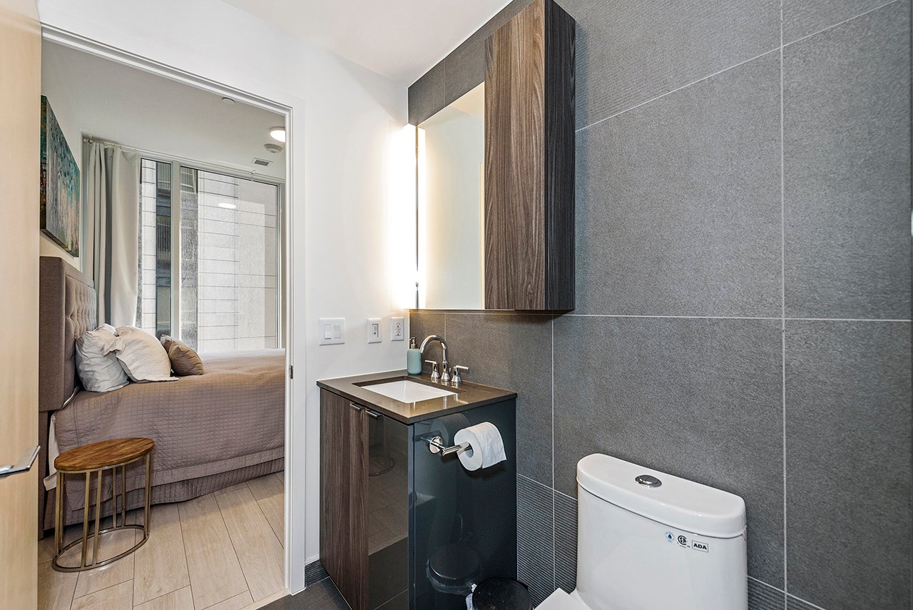 #1003 - 15 Mercer Street, Toronto Unit: 1003