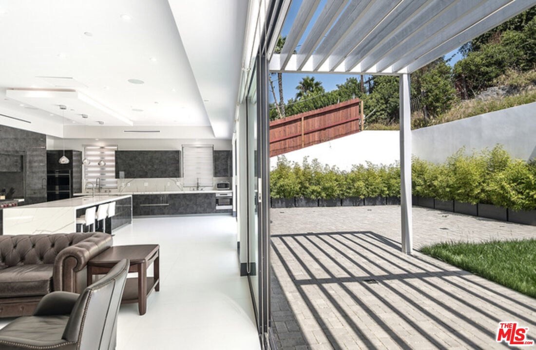 2122 Castle Heights Ave