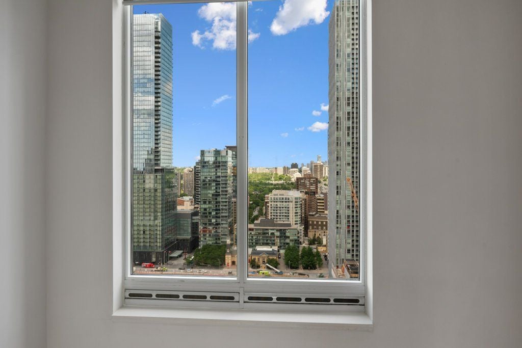 Uptown Residences 1-Bedroom Suite