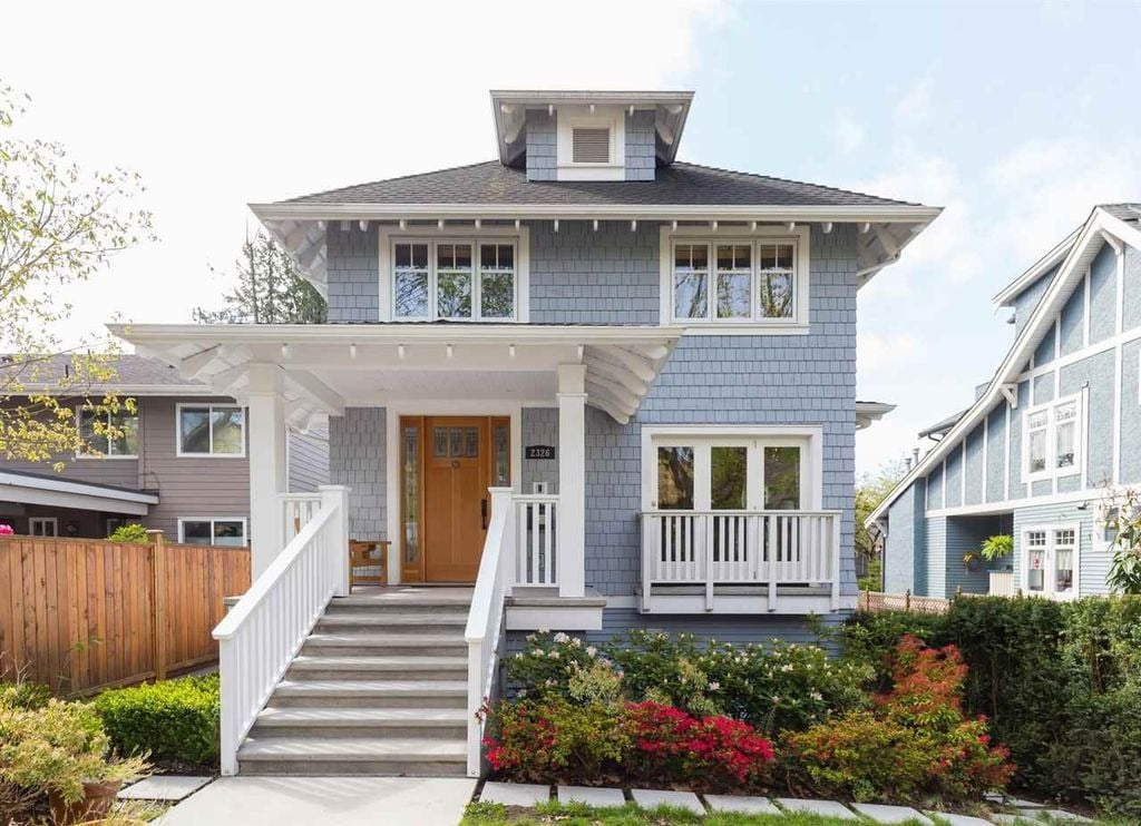 2326 W 7th Ave
