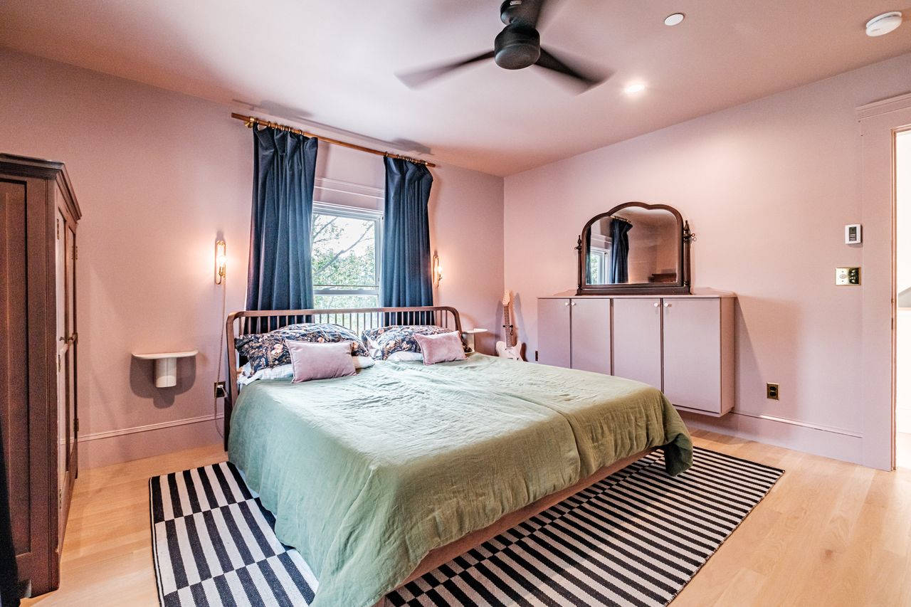 153 Brentwood St #2