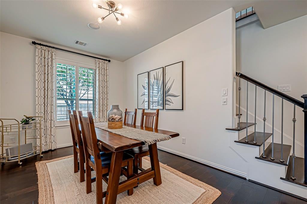 28035 Castle Park Ln