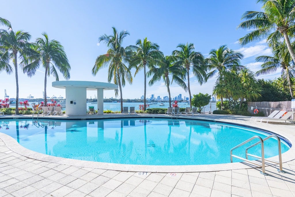 Waverly Sky Home Lists | Million Dollar views | 2810