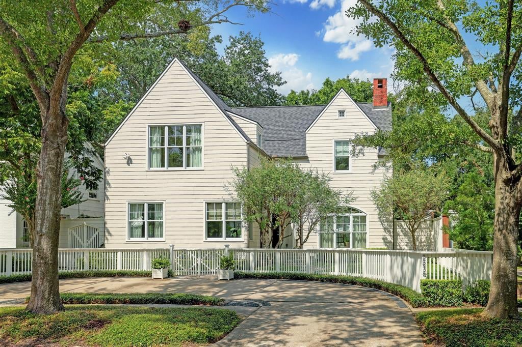 2238 Albans