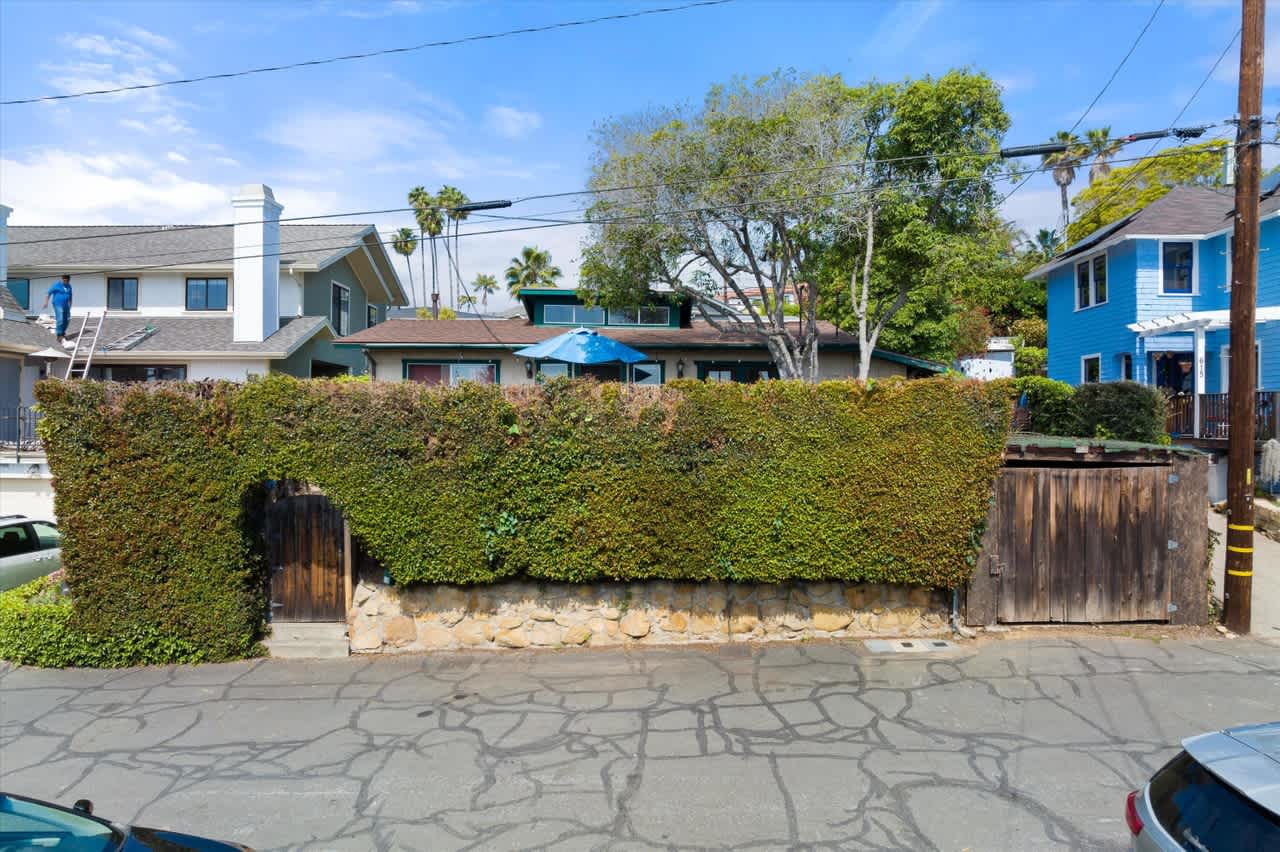 611 De la Vista Ave