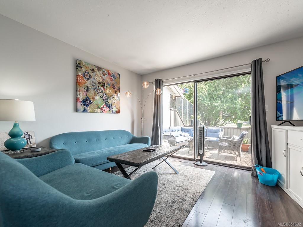23-7751 E Saanich Rd