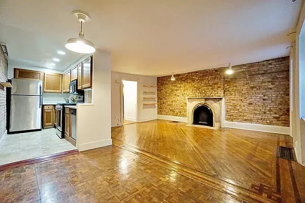 310 Clermont Avenue Unit: 1