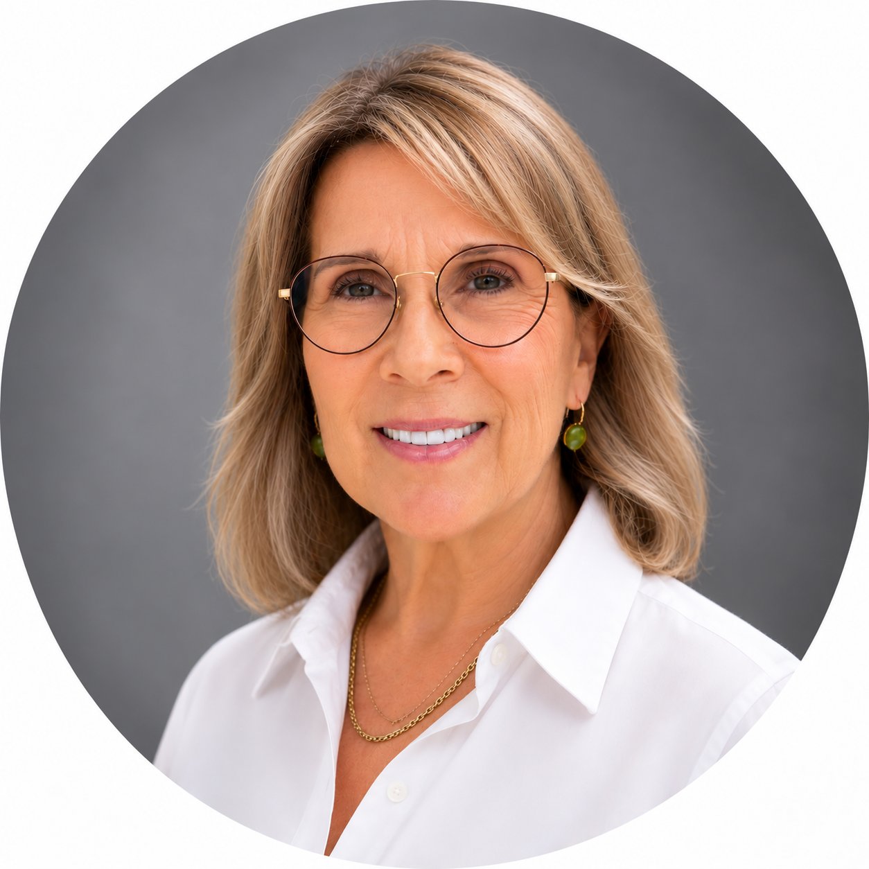 Lori Ratliff San Diego, CA Real Estate Agent Headshot