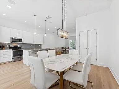 4810 W McElroy Ave #5