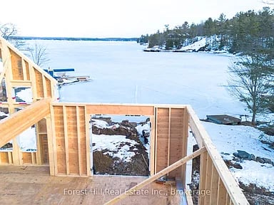 1111 Lakeshore Dr