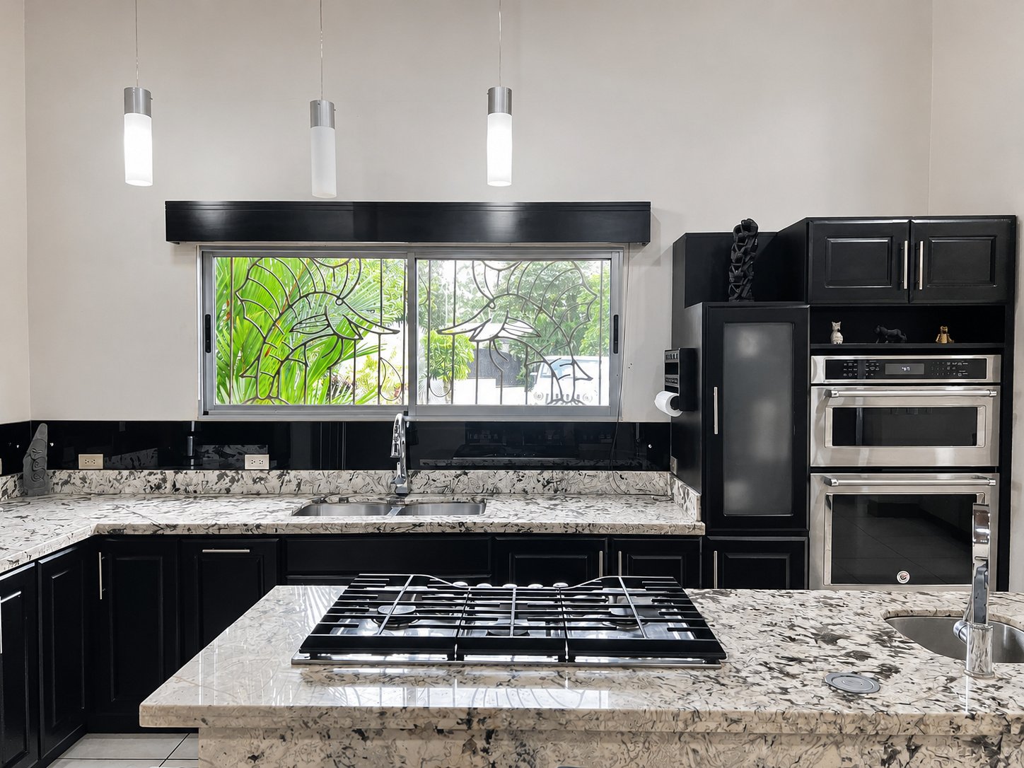 Private Single-Level Home on 1.25 Gated Acres with Fruit Trees