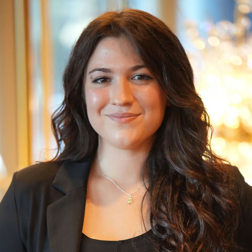 Greta Mueller Marietta, GA Real Estate Agent Headshot