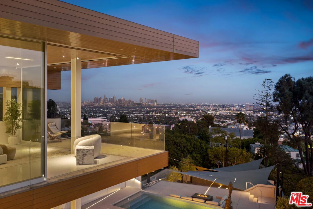 Seraph Pavilion, Sunset Plaza Dr, 90069