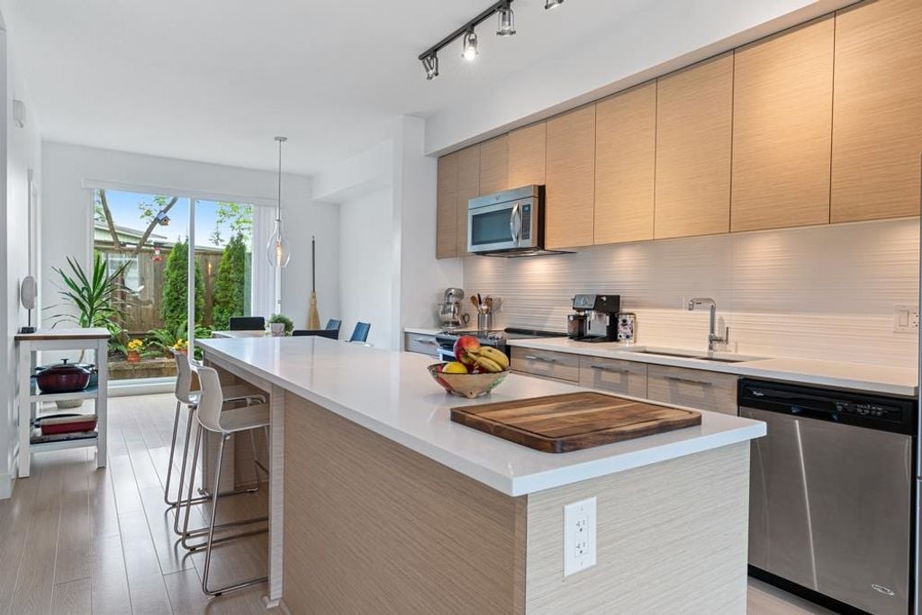 909 Clarke Rd, #13