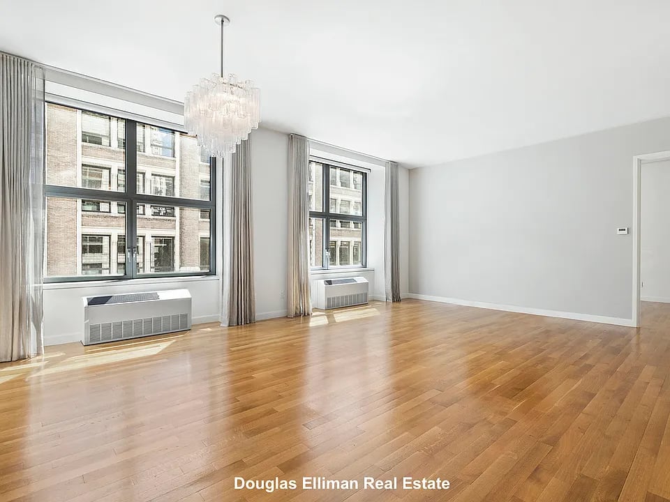 240 Park Ave S, #10C