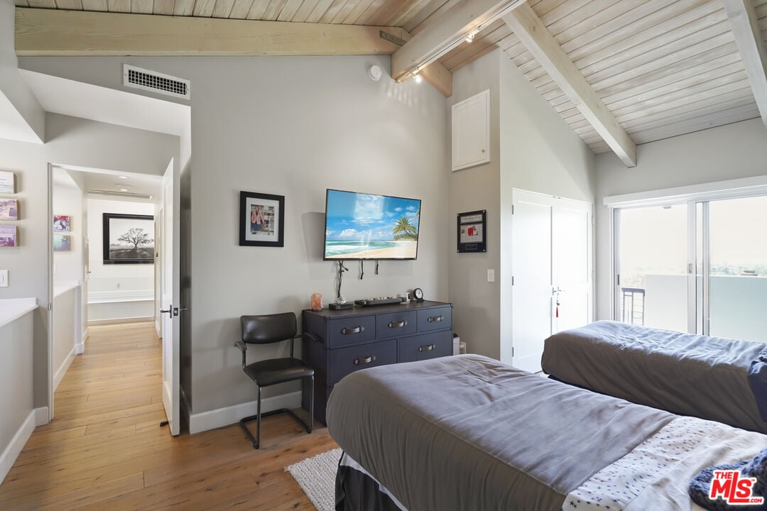 Solis Vista, Serra Rd, 90265