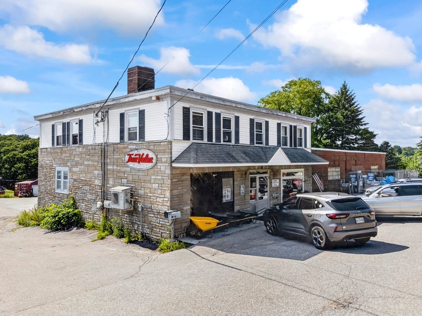 163 Jefferson St. Waldoboro, Interior