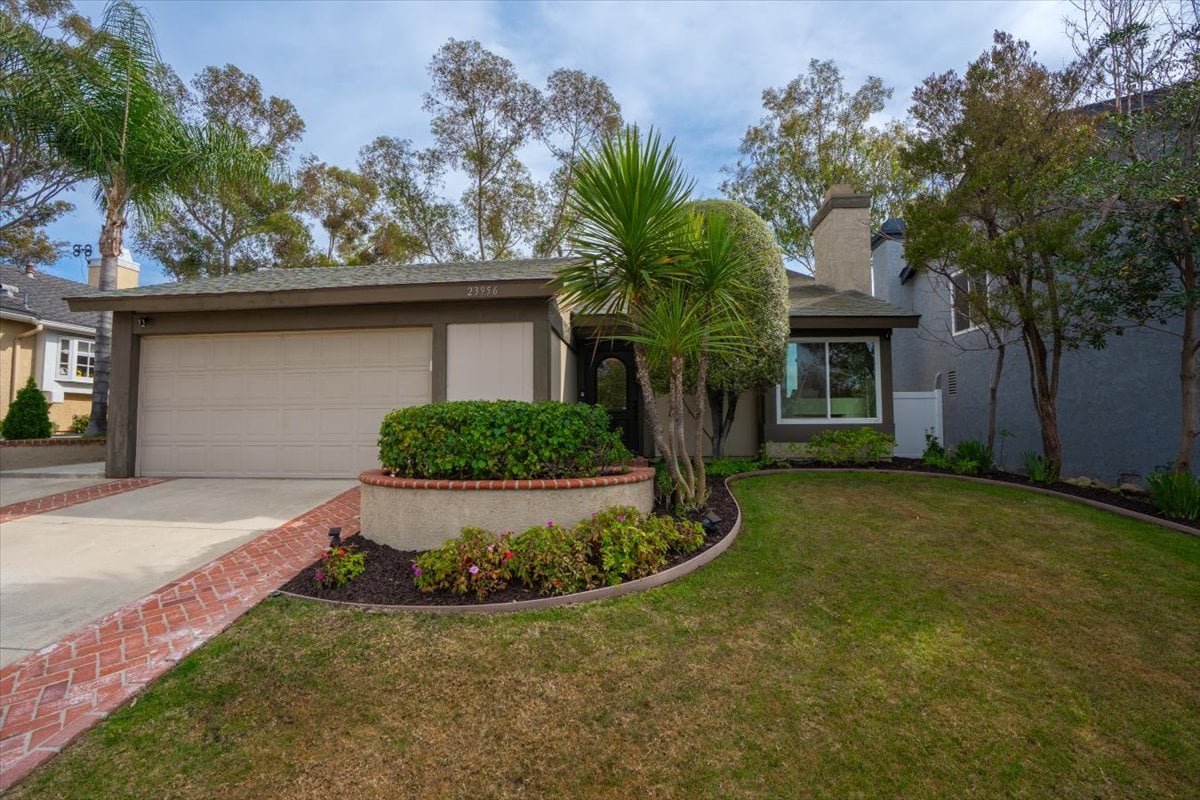 23956 Copenhagen St, Mission Viejo, CA 92691