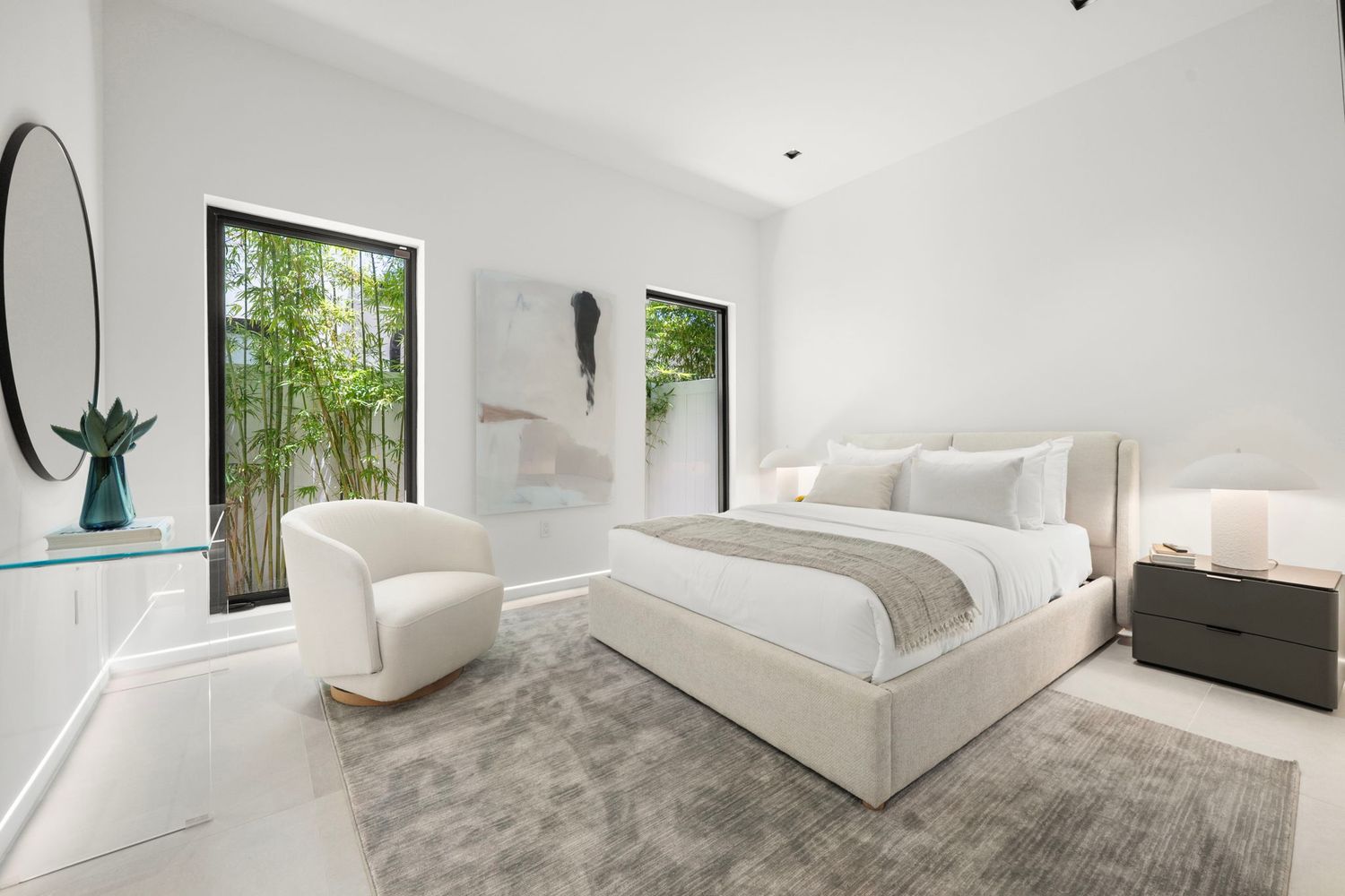 325 W 63rd St