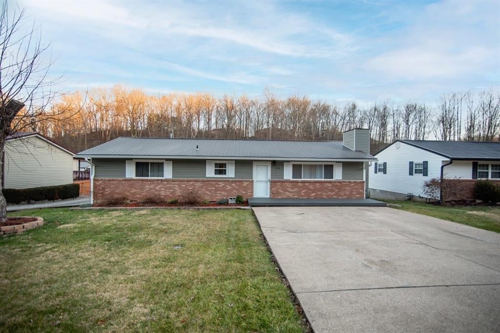 451 Short White Oak Road Russell, KY