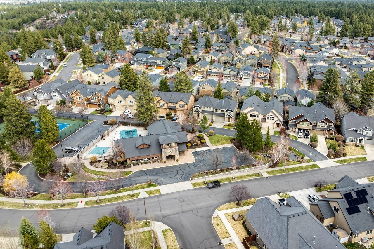 61148 Foxglove Loop