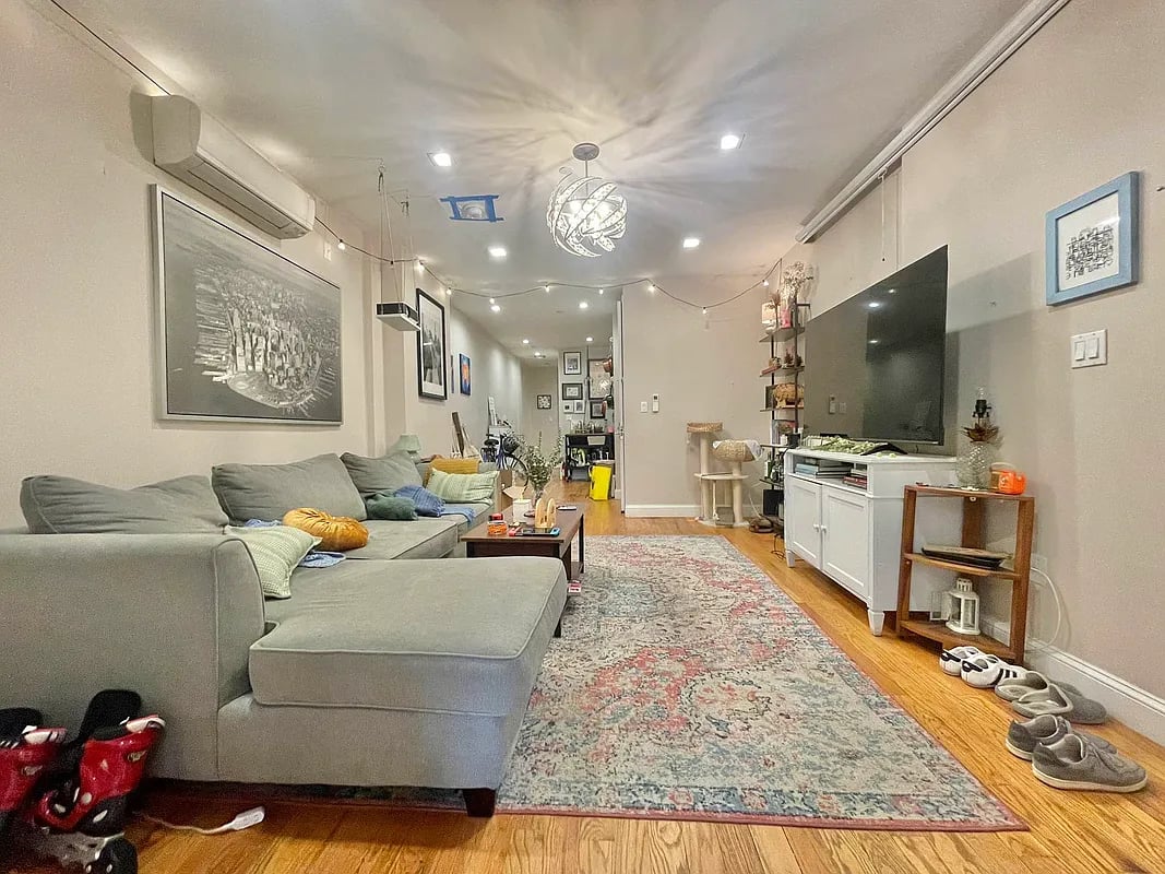 193A Nostrand Ave 1