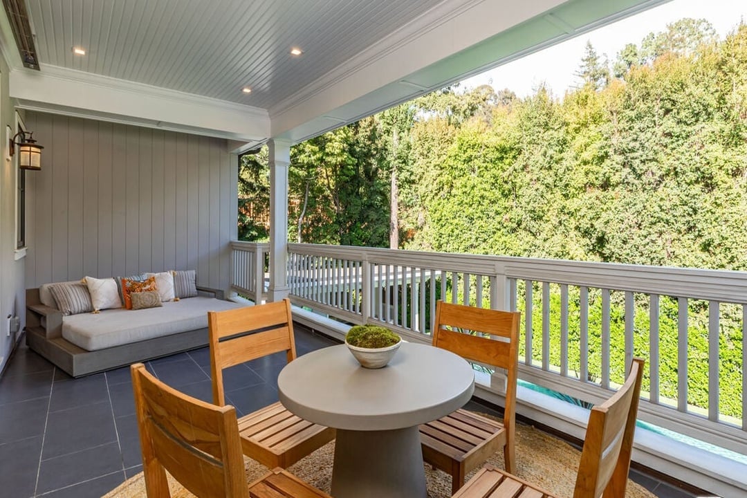 Monarch Reserve, N Norman Pl, 90049