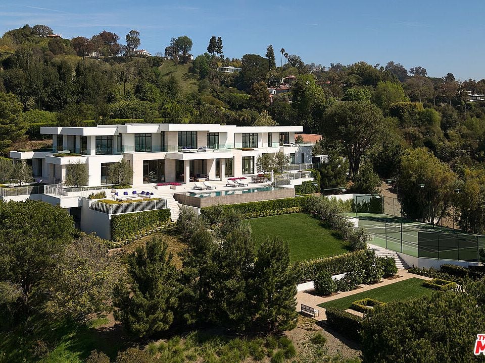 9966 Beverly Grove Dr