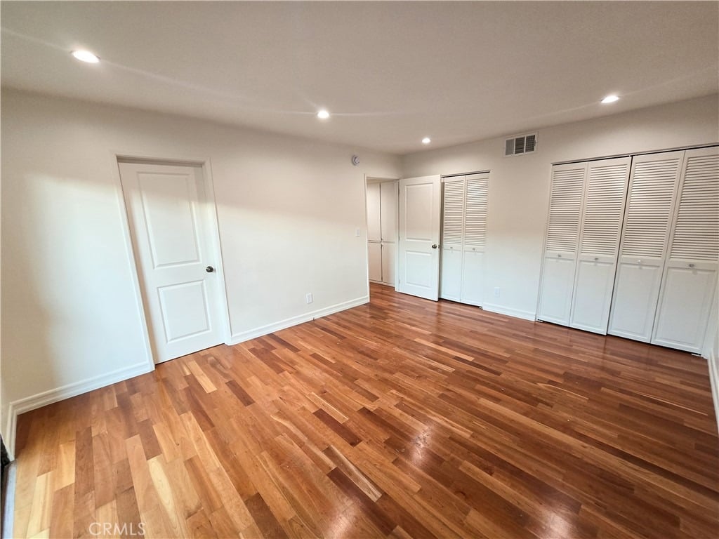 1310 Roxbury Dr #302