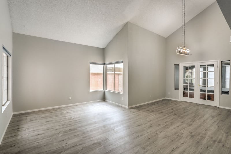 4123 Glass Lantern Dr
