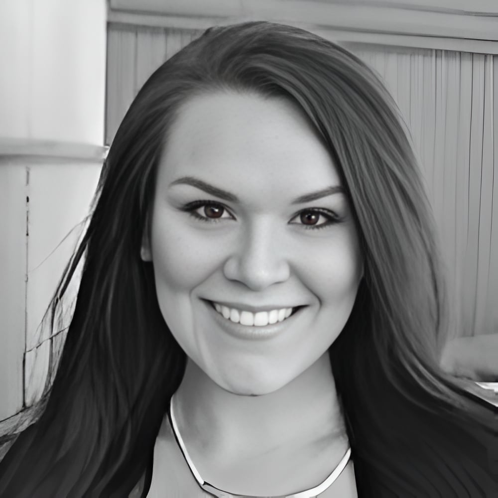 Shelby Bettinger Camp Hill, PA Real Estate Agent Headshot