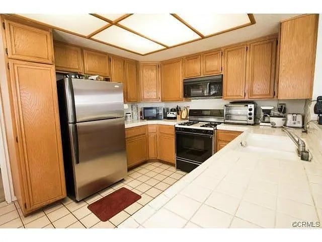 23194 Canyon Hills Rd