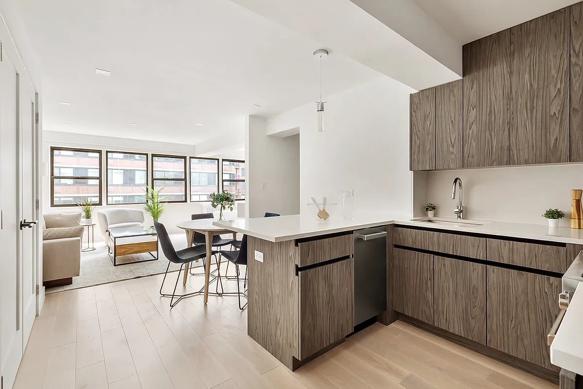 333 E 75th St #5C