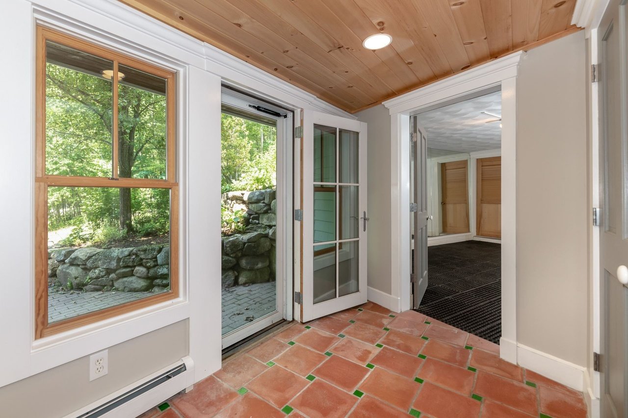 127 Redding Ln