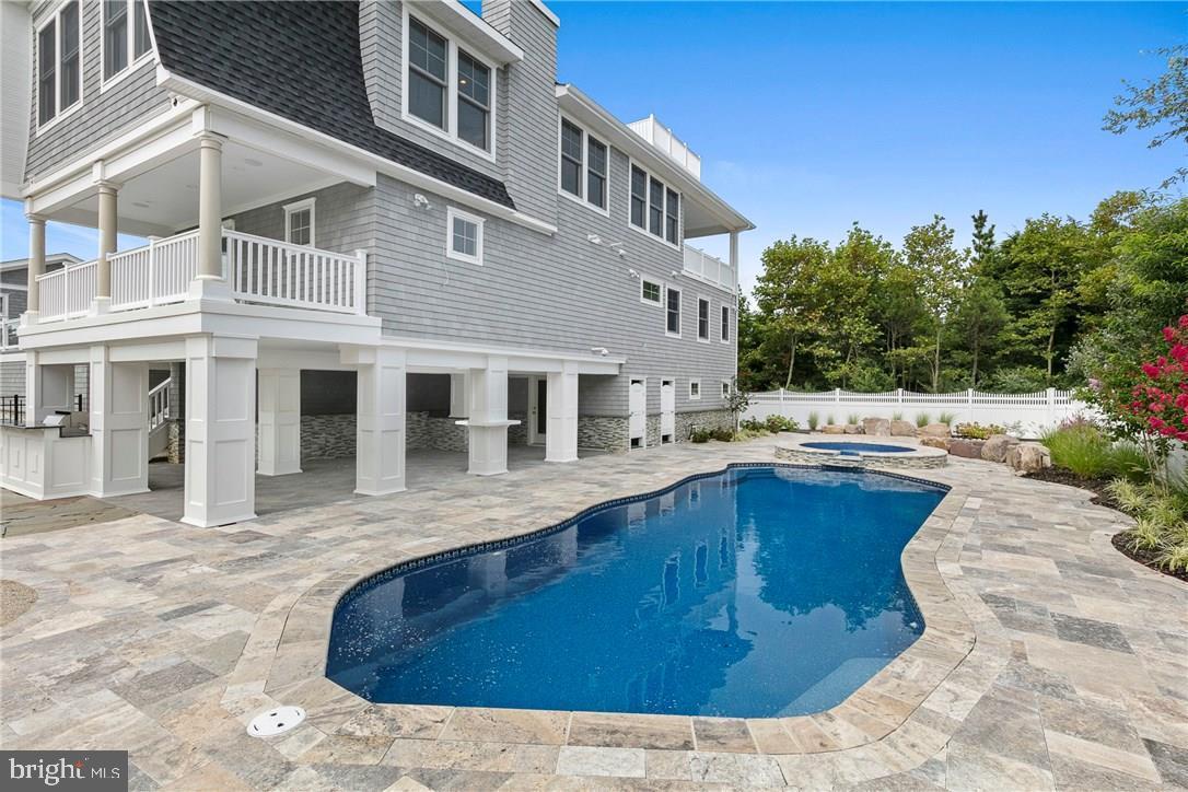 25 Long Beach Blvd, #A