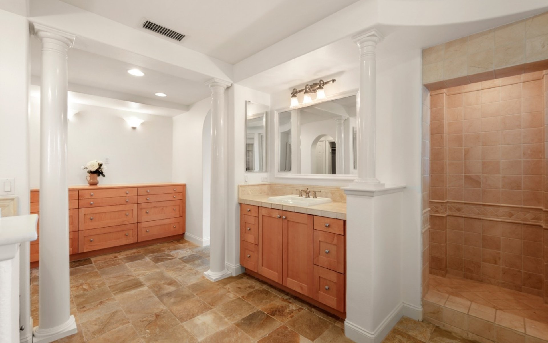 76 Sidra Cove