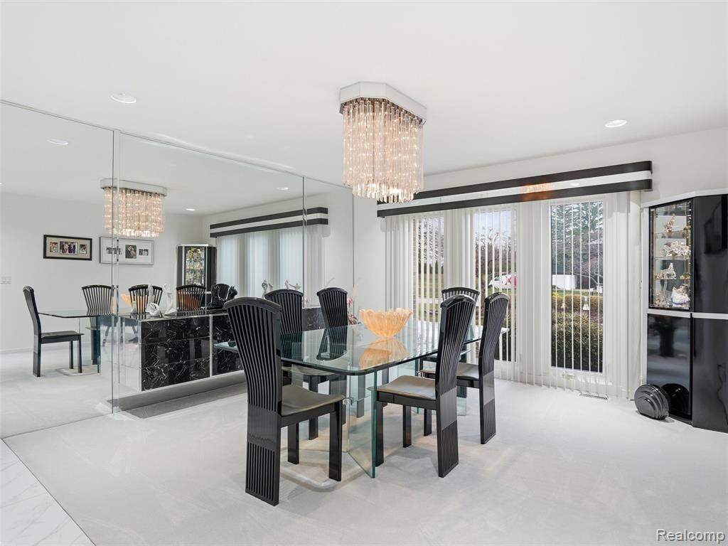 3827 Manchester Court
